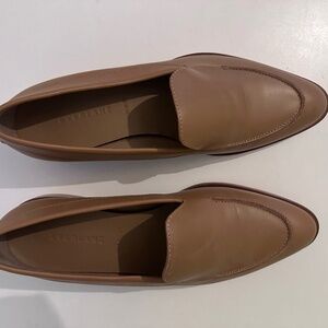 everlane modern loafer camel